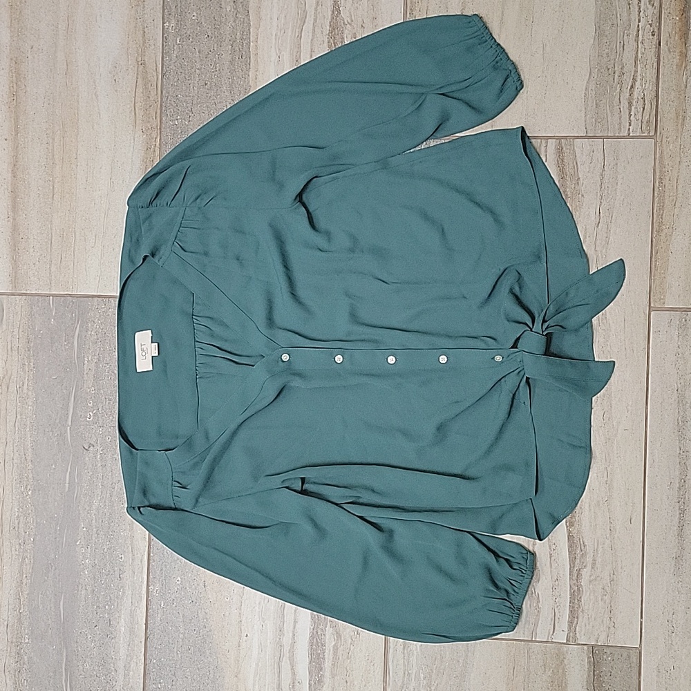Women's Loft Outlet Green Cropped Blouse  Small